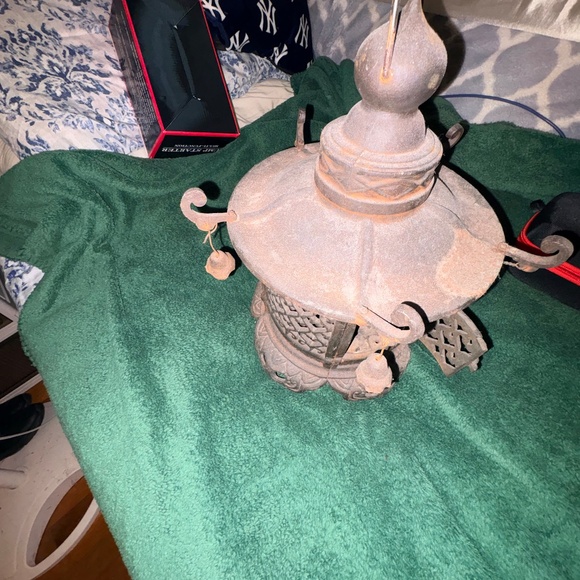 antique Japanese cast iron "tōrō" garden lantern - Picture 7 of 7